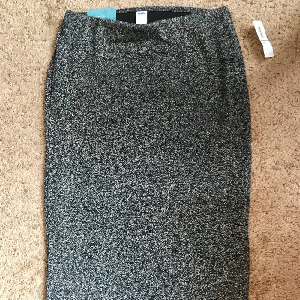 Long gray knit old navy skirt NWT - Picture 1 of 4
